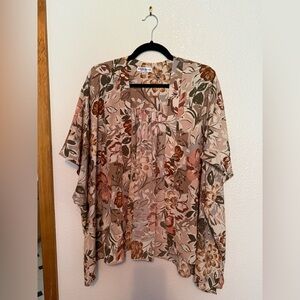 Kylie Paige Floral Kimono Sleeve Top